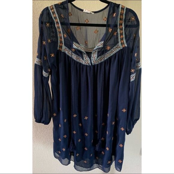 ✨ Women's Embroidered V-Neck Dress✨ - Picture 4 of 4